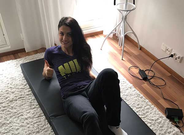 Pika-aitajuoksija Nooralotta Neziri: Varsinkin ennen aamutreeniä on kiva saada keho hereille koviin harjoituksiin!