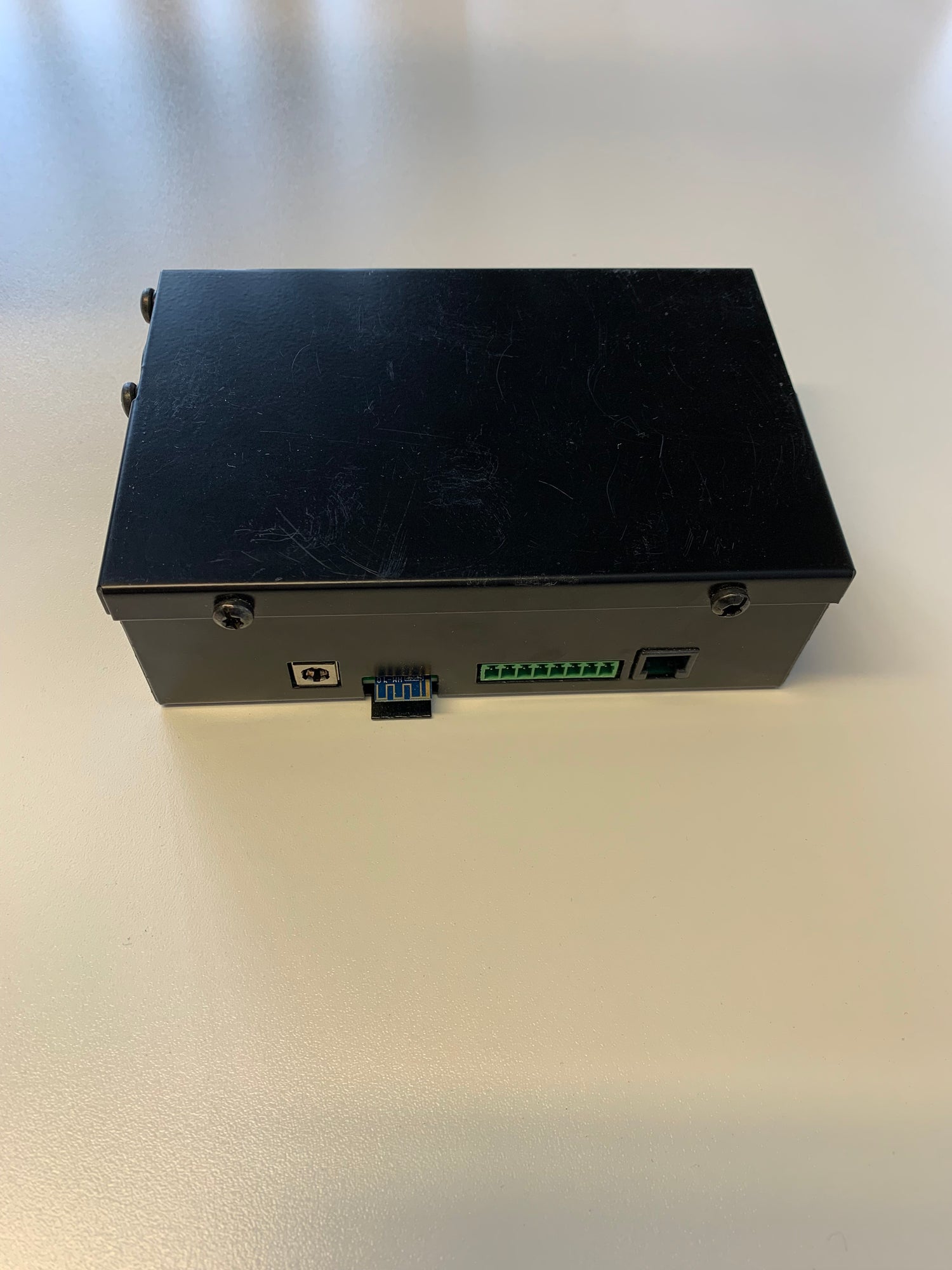 Neurosonic keskusyksikkö