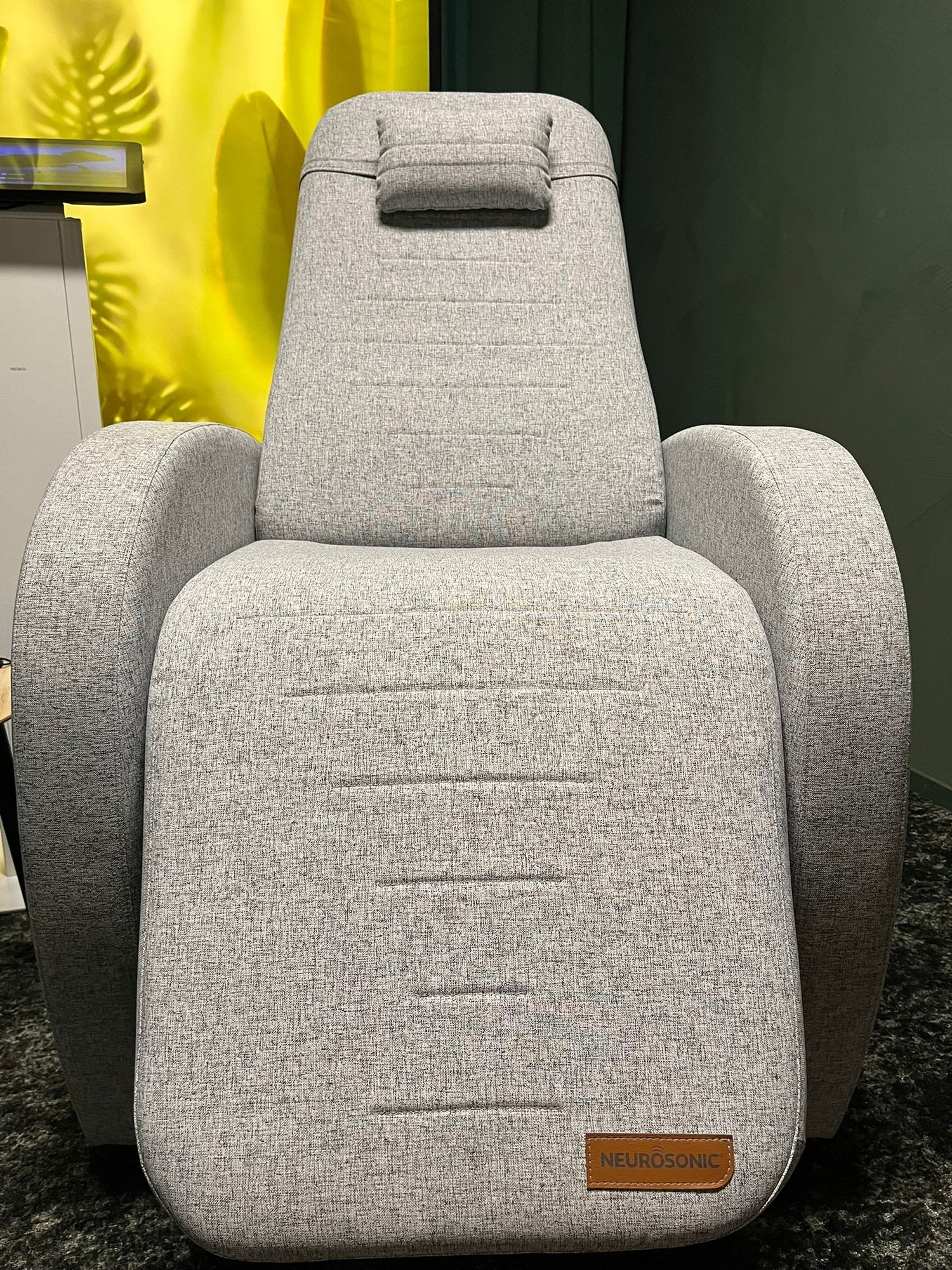 Neurosonic Professional tuoli gen2 esittelylaite